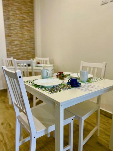 Aqua B&B - Rooms And Apartments 밀라초 외부 사진