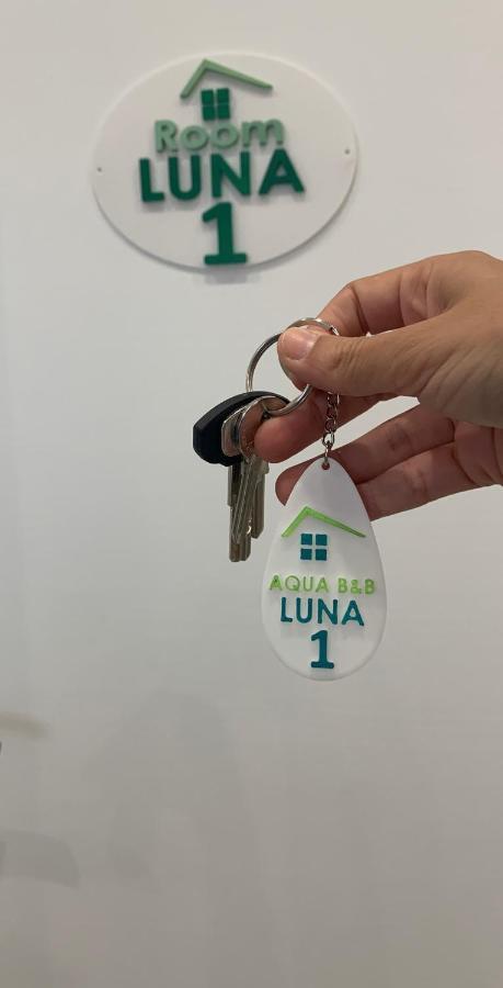 Aqua B&B - Rooms And Apartments 밀라초 외부 사진
