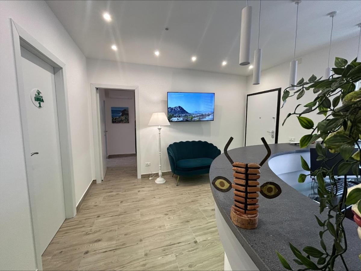 Aqua B&B - Rooms And Apartments 밀라초 외부 사진